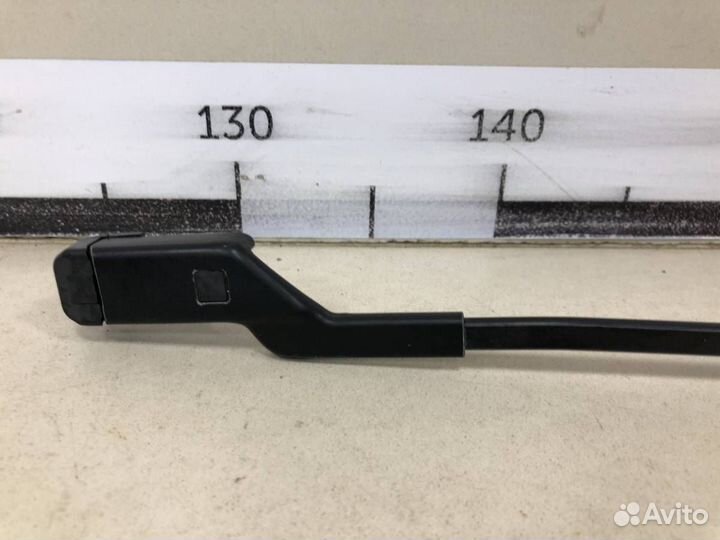 Поводок стеклоочистителя передний левый Volkswagen