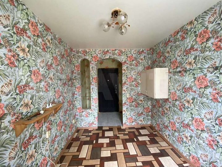 Комната 10 м² в 6-к., 3/5 эт.