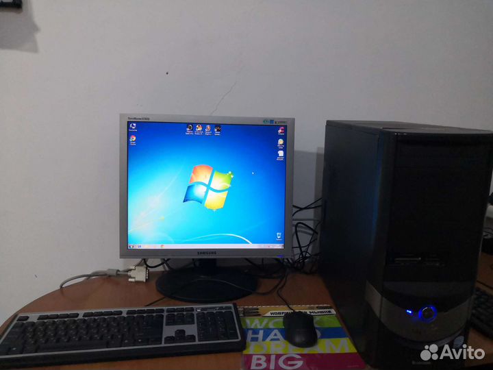 Компьютер 4 ядра 4 гига и какая то видеокарта