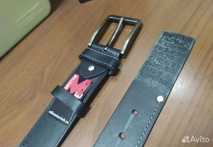 Мужской кожаный ремень. Черно серый
