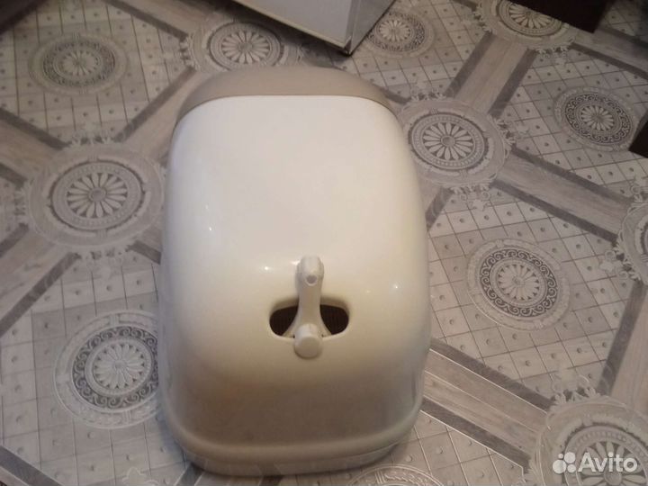 Японский кошачий лоток