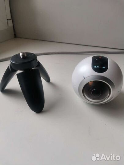 Экшн-камера Samsung Gear 360 SM-C200 white