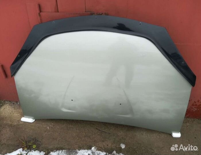 Капот renault sandero 1