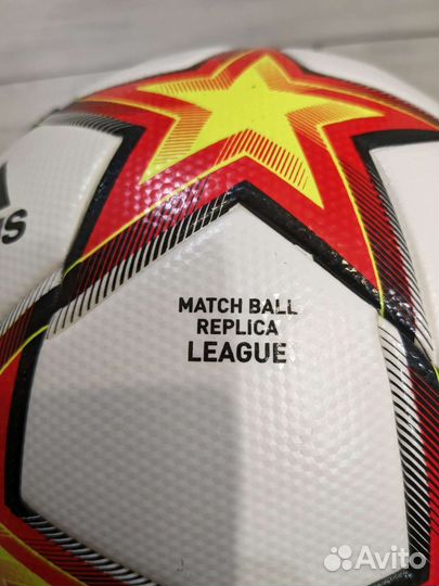Футбольный мяч adidas gt7788