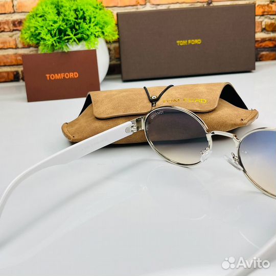 Солнцезащитные очки Tom Ford Unisex