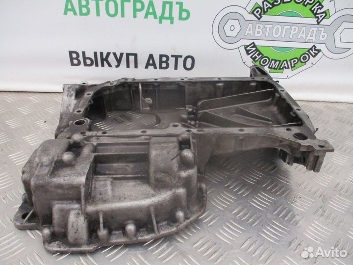 Поддон двигателя верхний Audi A6 C5 2.5 AKN