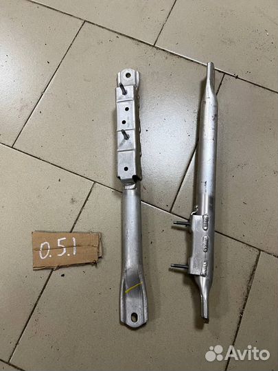 Растяжка распорка кузова Kia stinger