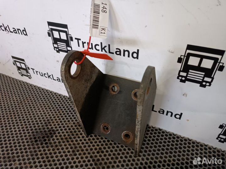 Кронштейн заднего амортизатора верхний Камаз 5490