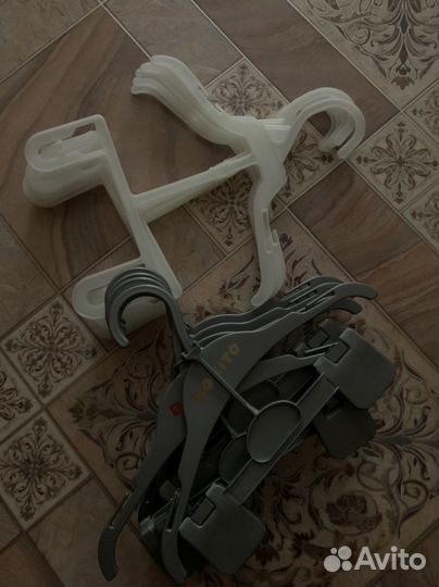 Вешалки плечики детские 14 шт