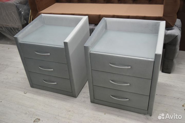 Прикроватные тумбы