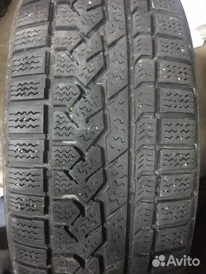 Kumho I'Zen XW KW17 235/65 R17