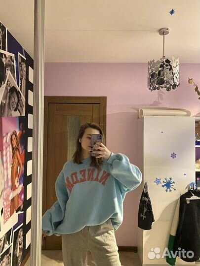 Свитшот женский оверсайз