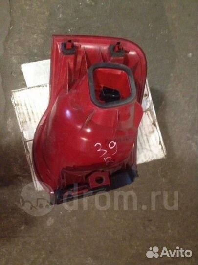 Фонарь задний наружный правый VW Passat (B6) 2005