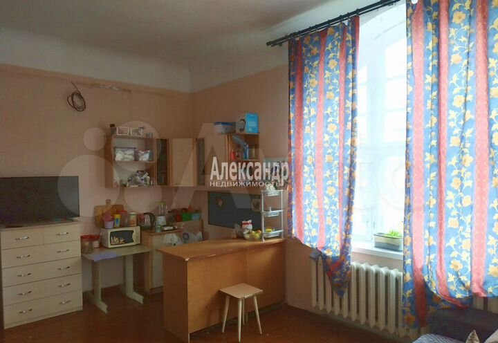 Комната 30 м² в 6-к., 5/5 эт.