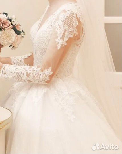 Свадебное платье