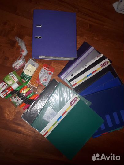 Обмен.Папка для документов, уголки, канцелярия
