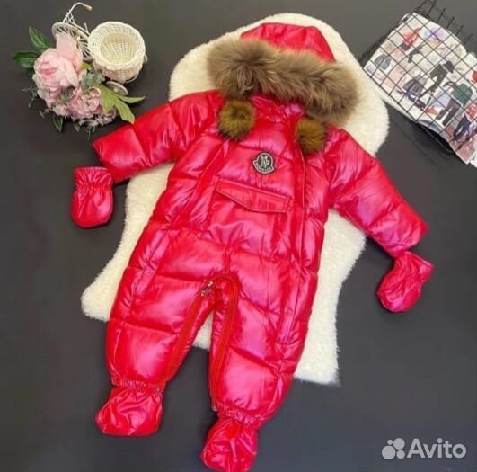 Зимний комбинезон moncler