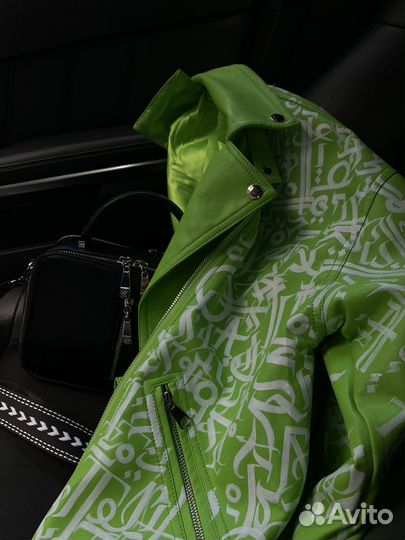 Ручная роспись одежды,обуви и аксессуаров