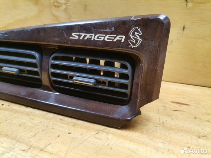 Воздуховод Nissan Stagea wgnc34 RB25DE 1999