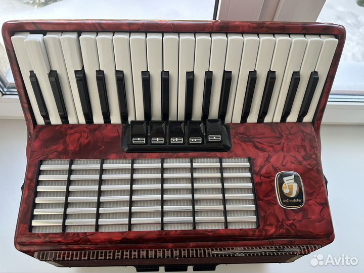 Аккордеон weltmeister stella