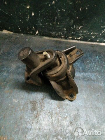 Подушка двигателя Hyundai Solaris 1