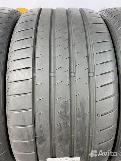 Bridgestone Potenza Sport 265/40 R21 и 295/35 R21 103Y