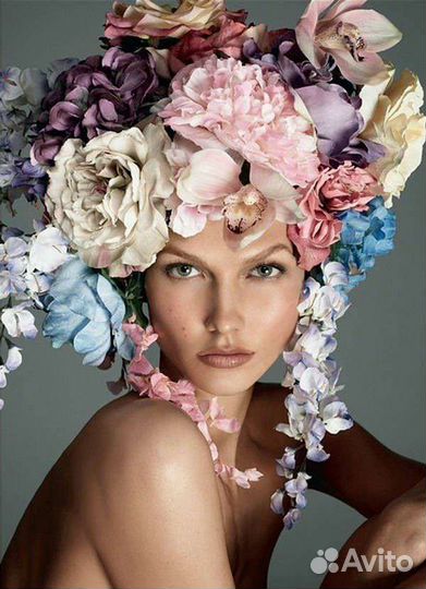 Головной убор с цветами,перьями