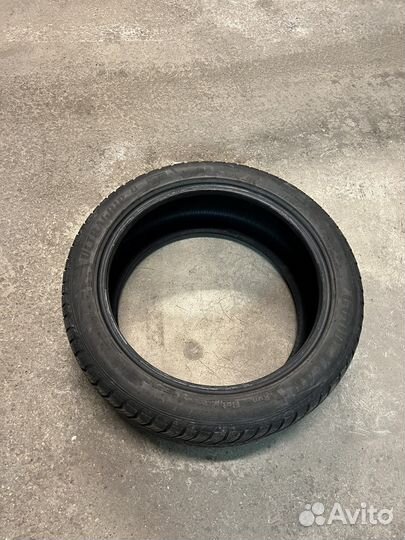 Goodyear UltraGrip 8 245/45 R19 102V