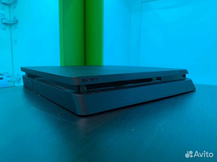 Игровая приставка Sony PS4+ 2 джойстика