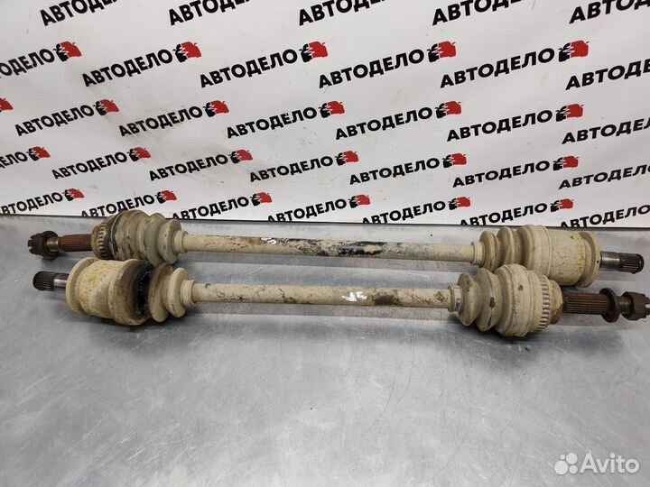 Привод задний Mitsubishi Galant 8 1997 г.в