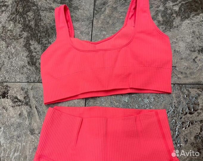 Костюм для фитнеса