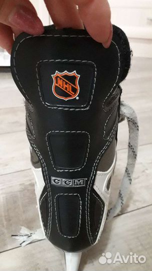 Коньки хоккейные