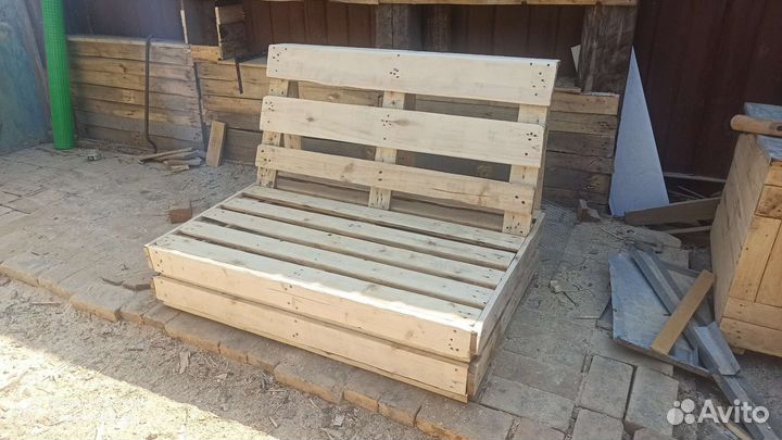 Садовый диван