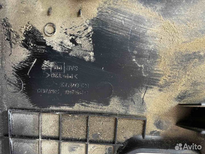 Накладка торпедо под рулём Nissan Cube AZ10