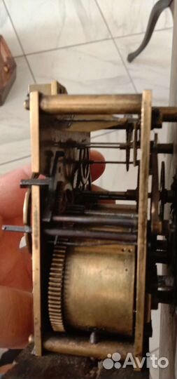 Старинные настенные часы