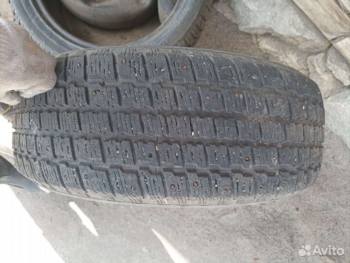 Formula Ice 205/60 R16