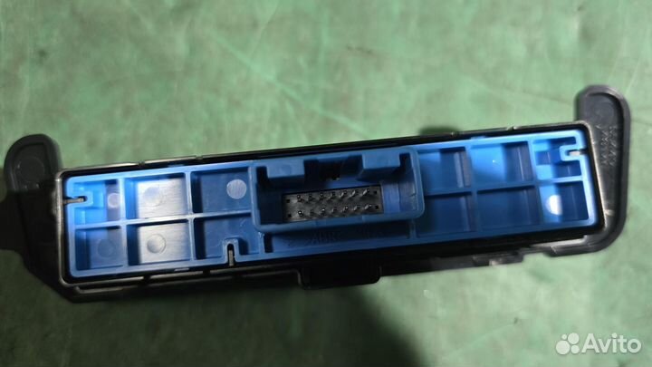 Б/У Кнопка обогрева руля lexus RX300 lexus RX300