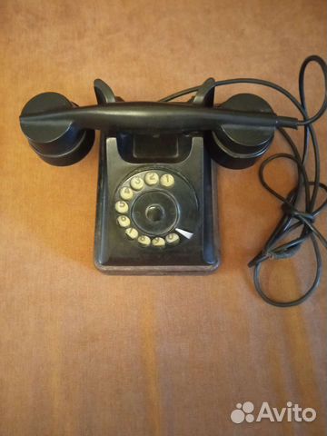 Старинный телефон