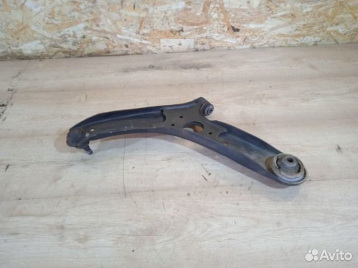 Рычаг подвески передний правый Kia Rio 3 хэтчбэк
