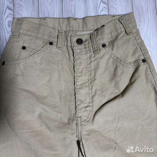 Штаны женские вельвет Levis на W26