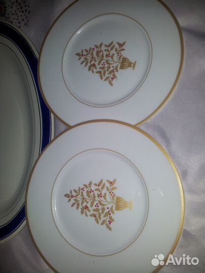 Блюдо, тарелки, сахарница. Цена за всё