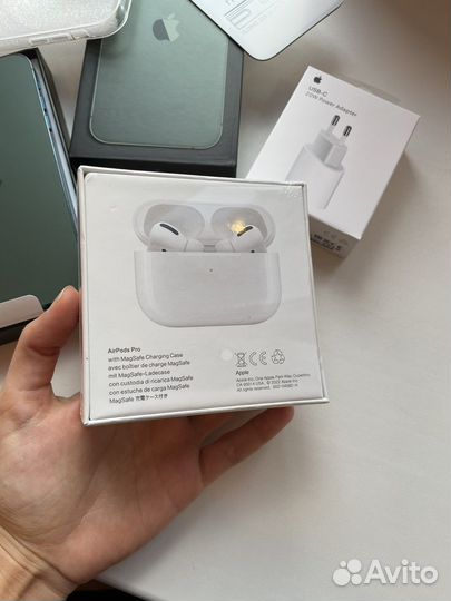 iPhone 13 про внутри xr + полный комплект на фото