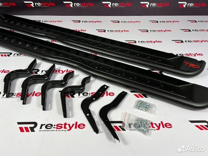 Пороги Toyota Hilux Pick Up с 16 TRD R2054