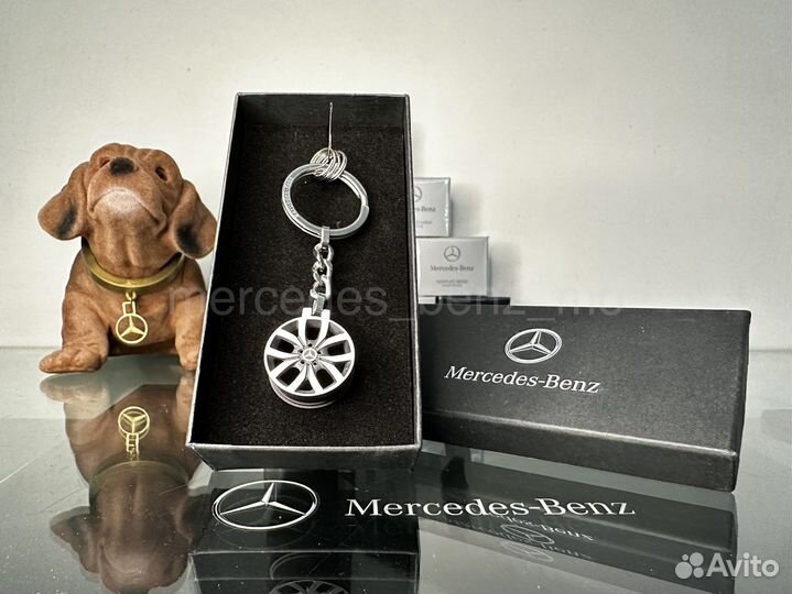 Оригинальный брелок Мерседес Бенц