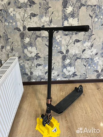 Трюковой самокат