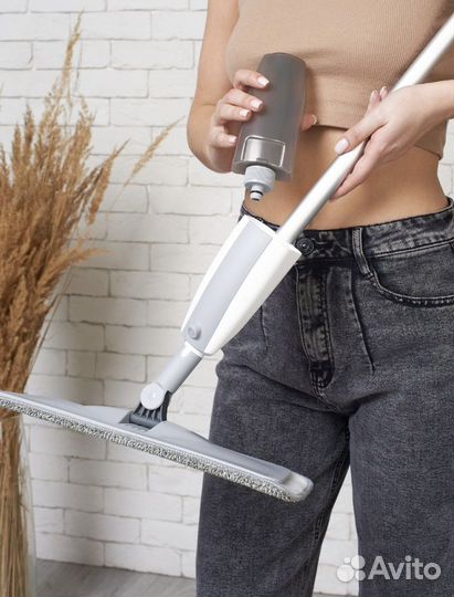 Новая швабра с распылителем