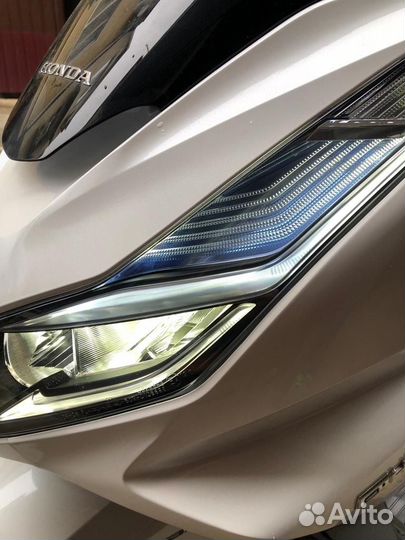 Honda PCX гибрид новый