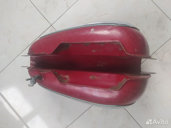 Бензобак ява