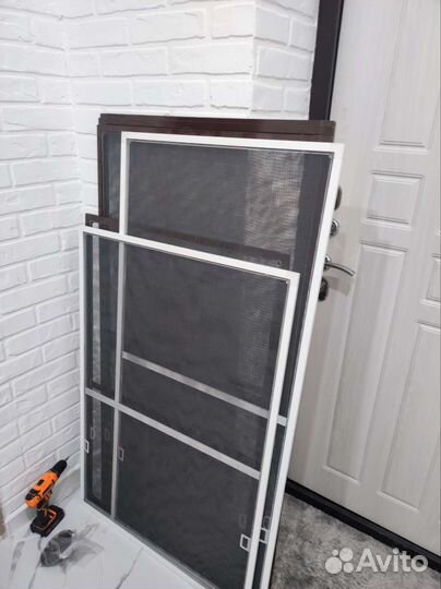 Москитные сетки на окна