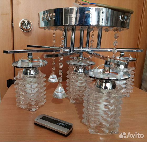 Люстра потолочная с пультом